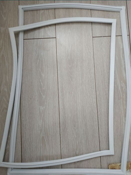 Beko Уплотнительная резина 980x580mm холодильной камеры

Если вашей мо