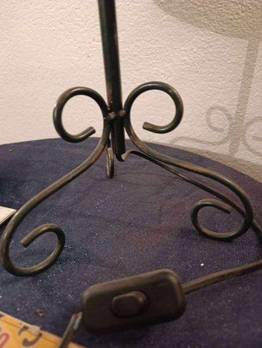 Dois candeeiros de mesa