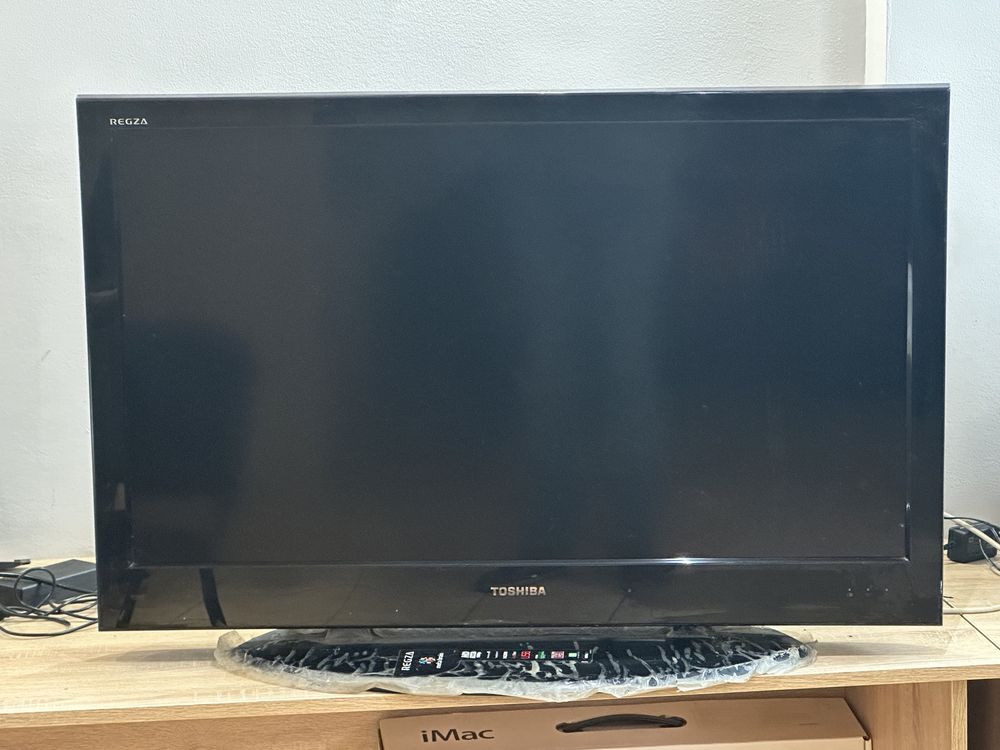 Продам телевизор Toshiba 40LV685D