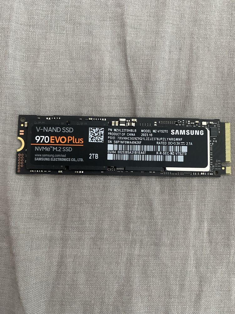 Samsung 970 EVO plus 2 TB (ssd)