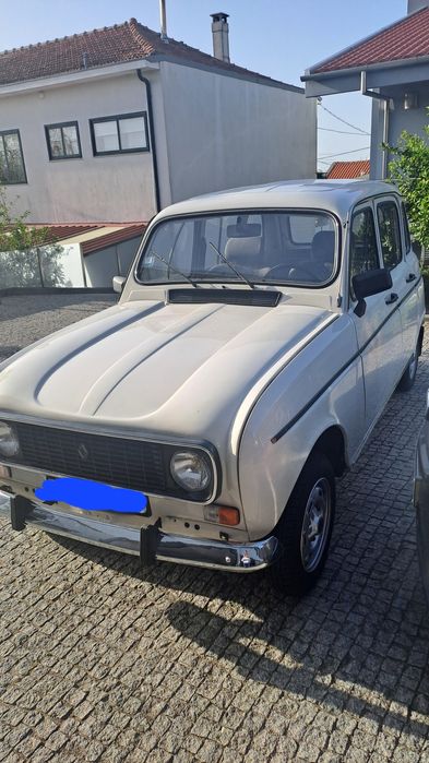 Renault 4L toda recuperada