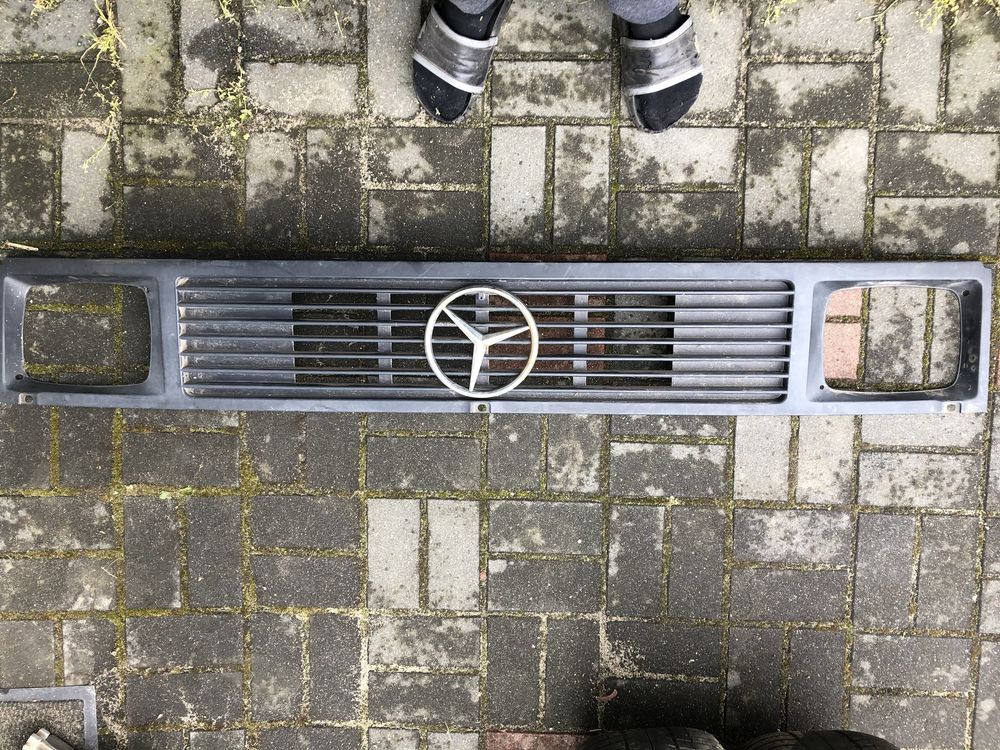 Gril mercedes 308 kaczka