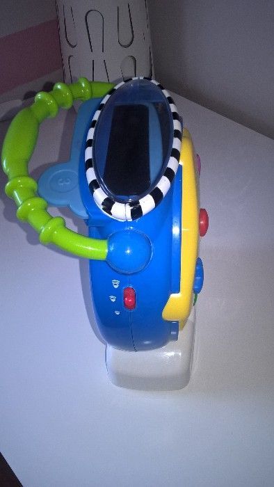 zabawka-projektor Fisher price grający dla dziecka