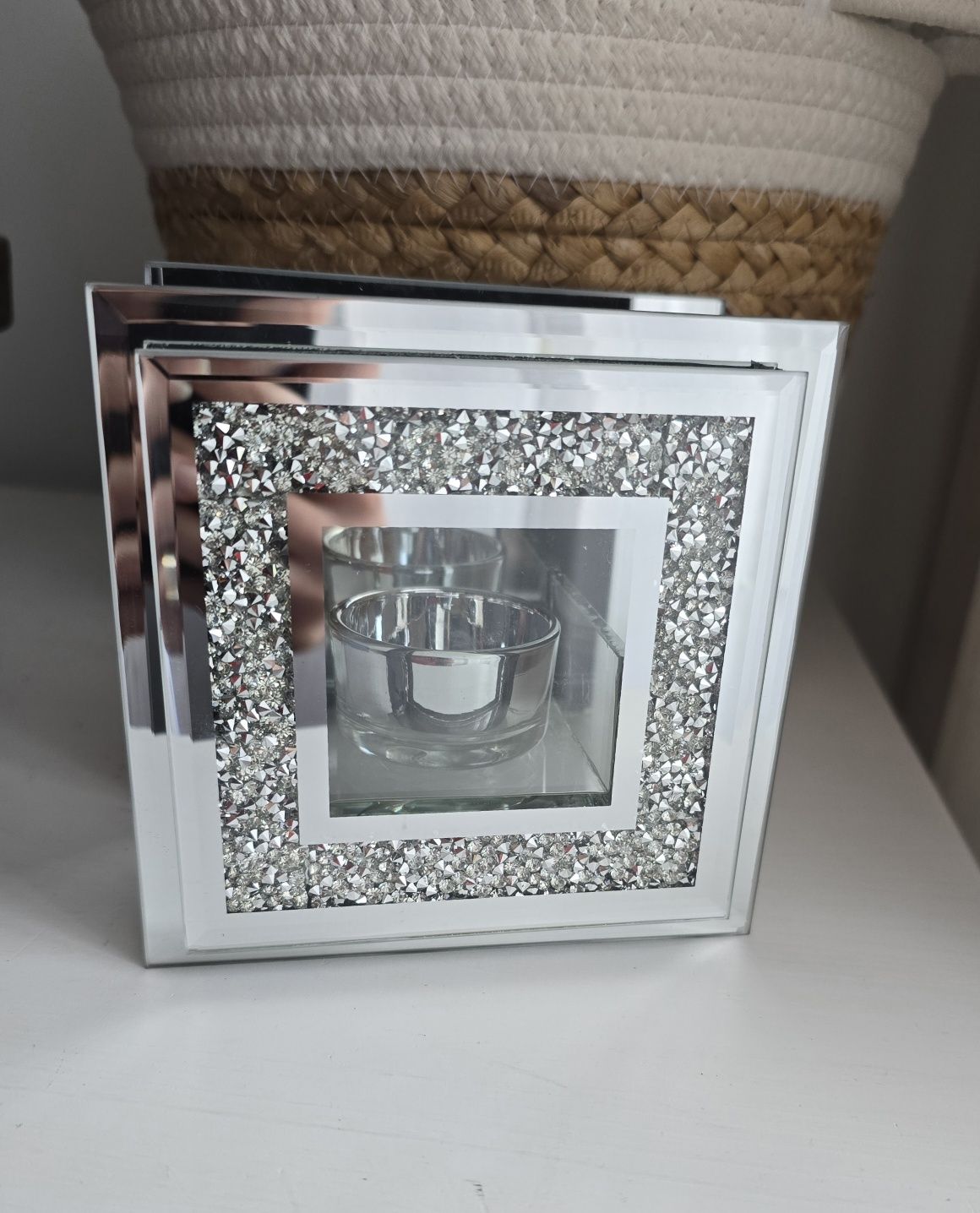 Nowy świecznik Home&You na podgrzewacz tealight lustrzany z krysztalka
