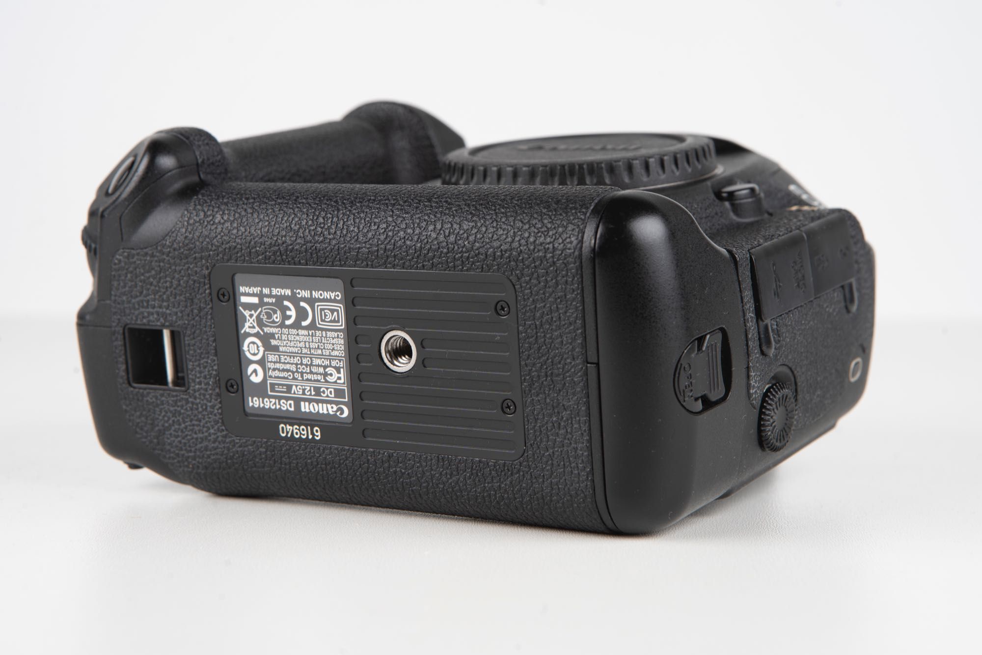 Canon Eos 1 Ds Mark 3 w bardzo dobrym stanie.