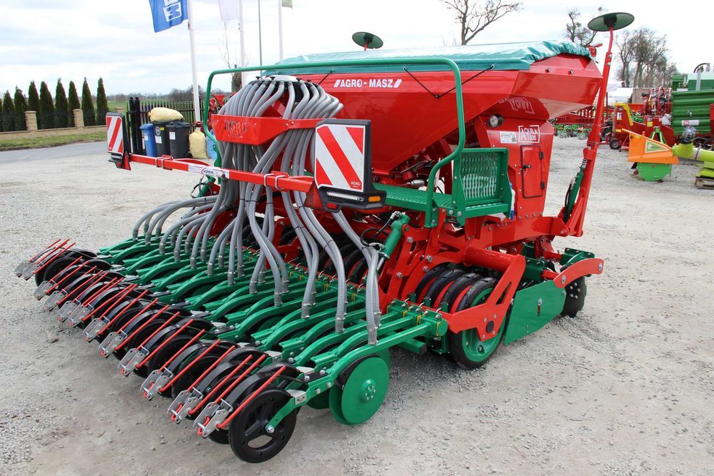 Zestaw uprawowo-siewny Aquila Compact agregat siewnik Agro-Masz