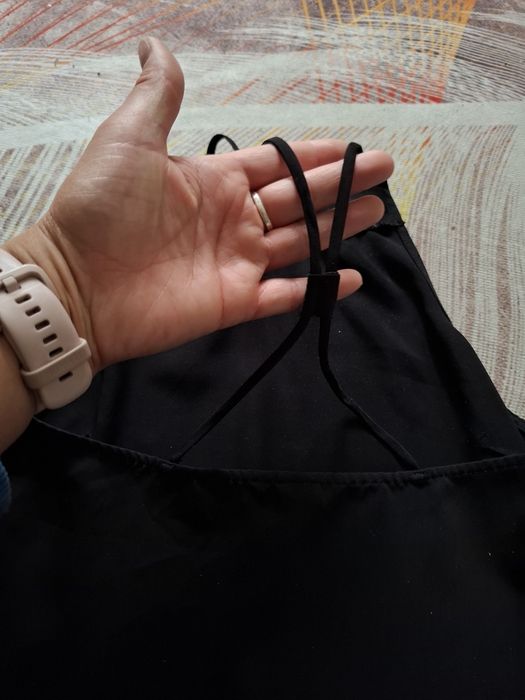 H&M rozm.34 XS czarna bluzeczka top na ramiączkach