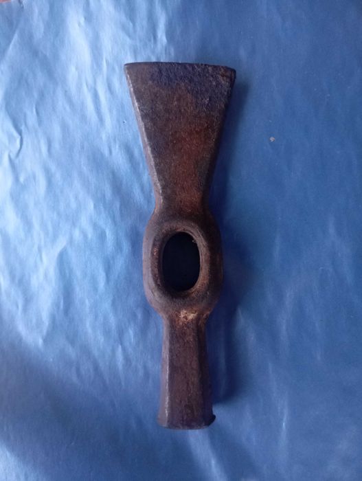 Молоток строительный