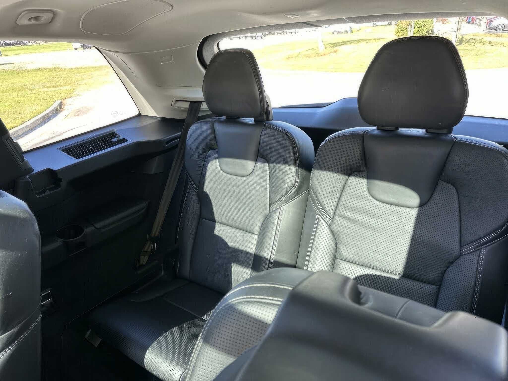 2020 Volvo XC90 T6 Inscription 6-Passenger