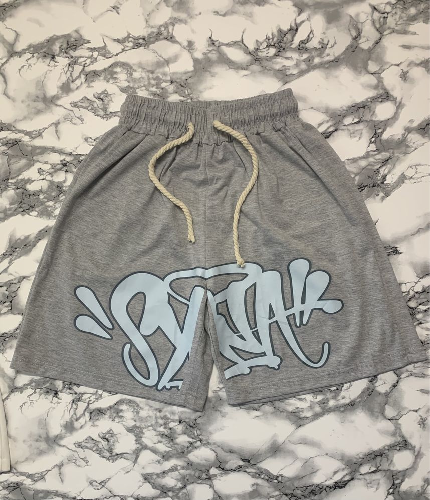 Шорти syna world