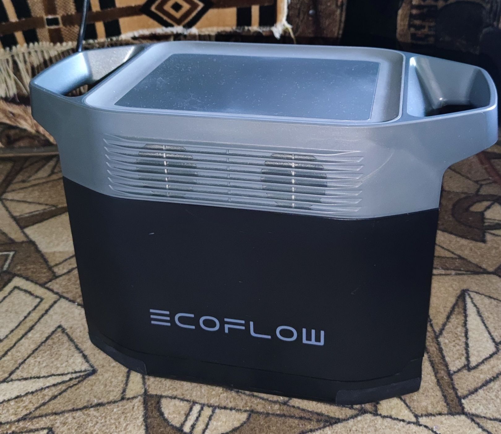 Продам зарядную станцию EcoFlow DELTA User Manual.