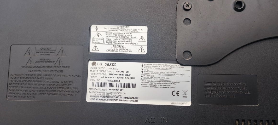Tv LG 32" com imagem desfocada