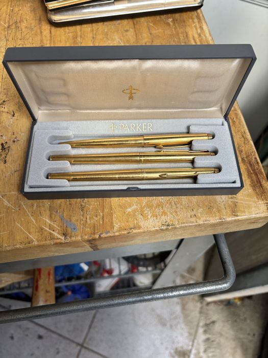 Conjunto de canetas Parker em ouro em plaqué de 14 K