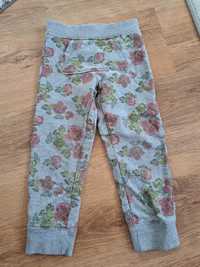 Spodnie w kwiaty roz.98