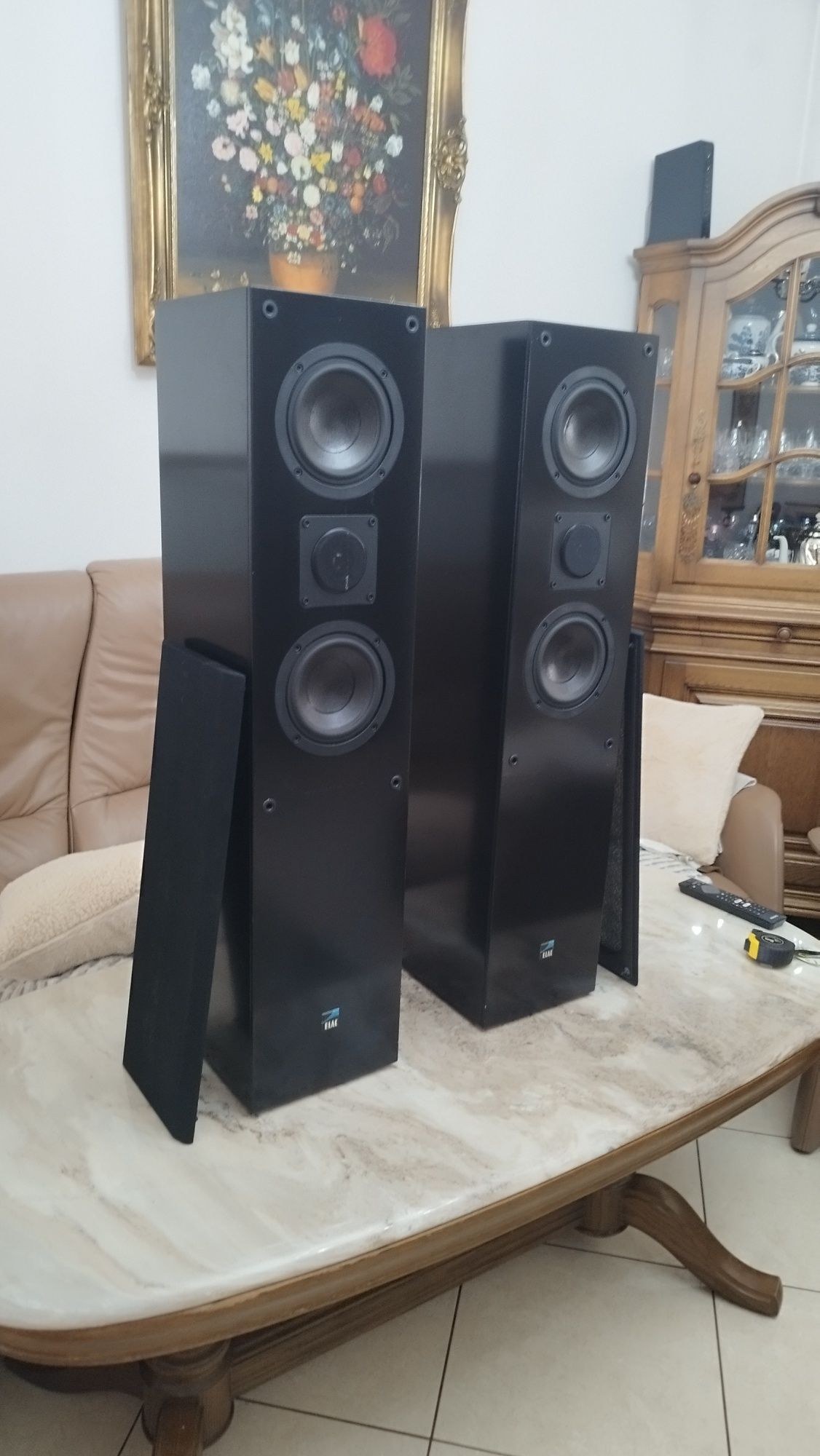Kolumny podłogowe ELAC EL 121