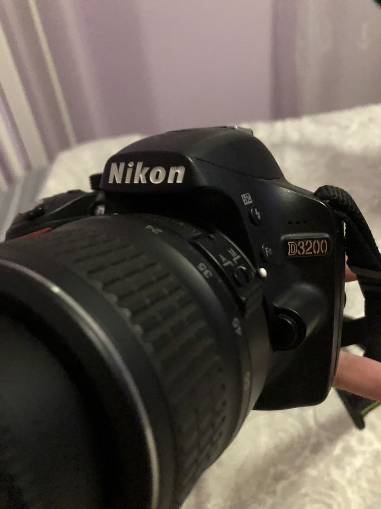 Nikon D3200 + carregador