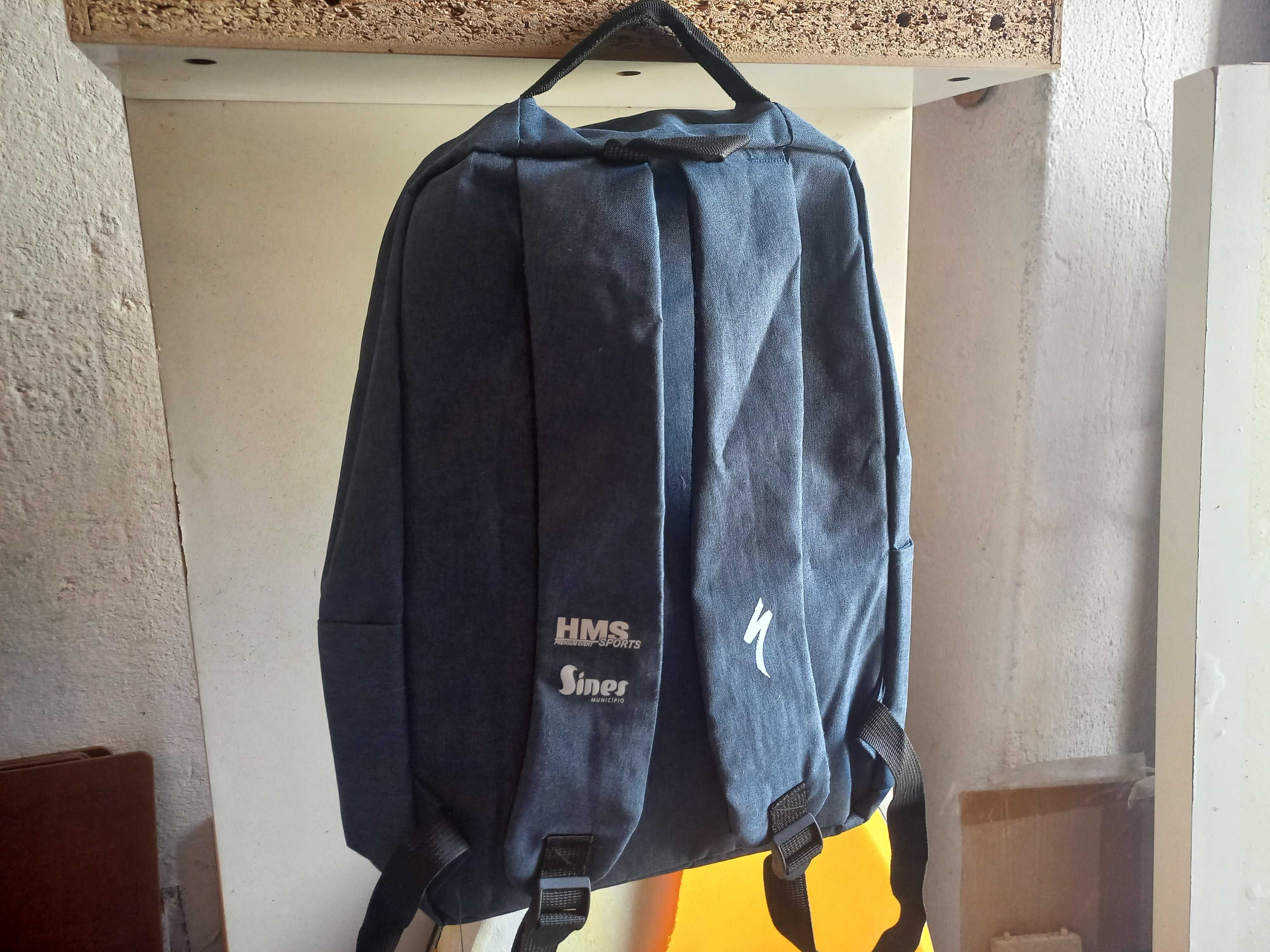 Mochila como Nova
