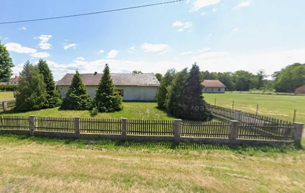 Dom jednorodzinny z zabudowaniami gospodarczymi, gospodarstwo