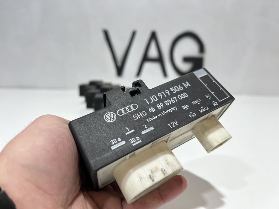 Блок вентиляторів,skoda блок,регулятор вентилятора фабия,фабія,реле