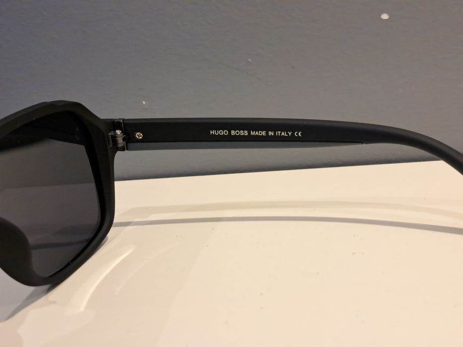 HUGO BOSS męskie nowe okulary przeciwsłoneczne czarne polaryzacyjne
