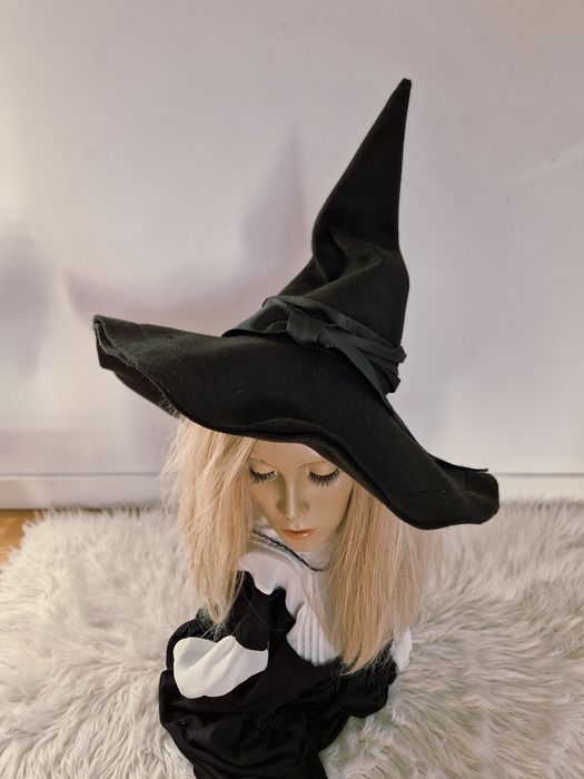 Handmade duzy kapelusz czarownicy na Halloween kokardą wąsy