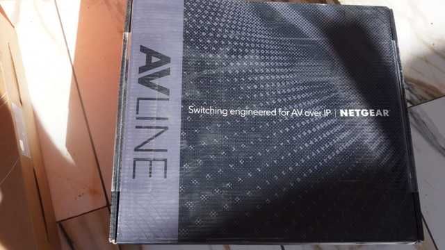 Netgear Switch M4250-26G4F-PoE+  Managed Switch AVLINE