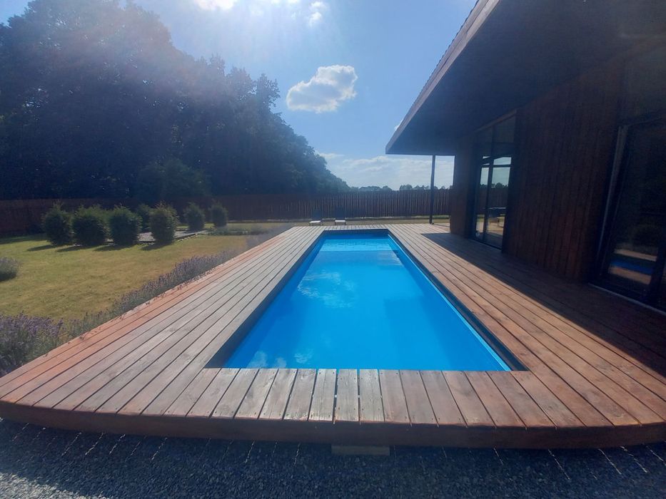 Будиночок з басейном і сауною подобово