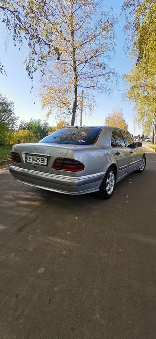 Мерседес 210.    2.2 д