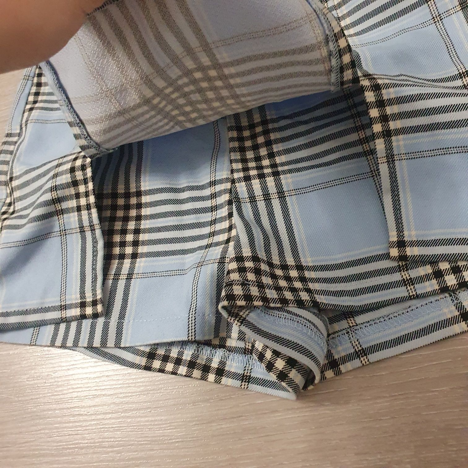 Spodenko spódniczka w kratke błekitna bershka