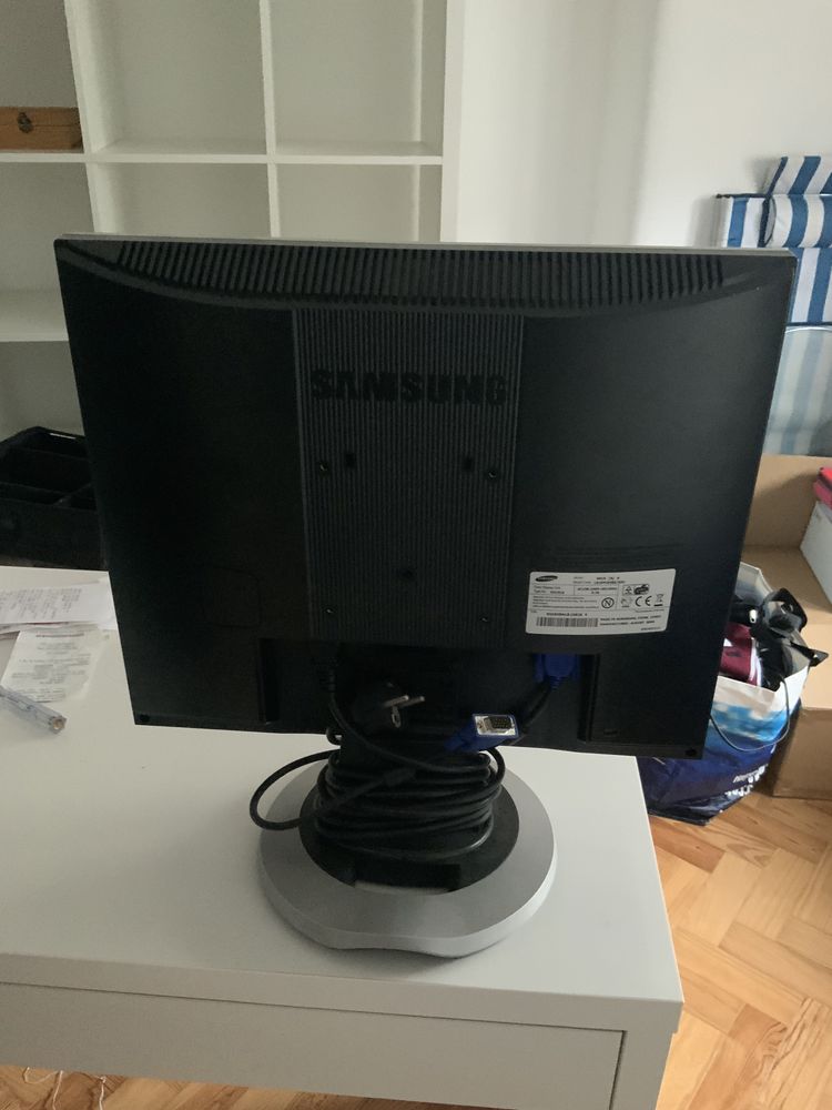 Monitor Samsung de 19”