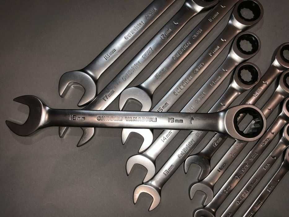 Набор ключей с трещоткой Gut Meister 12 ед. Германия GM-0312 (8-19 ММ)