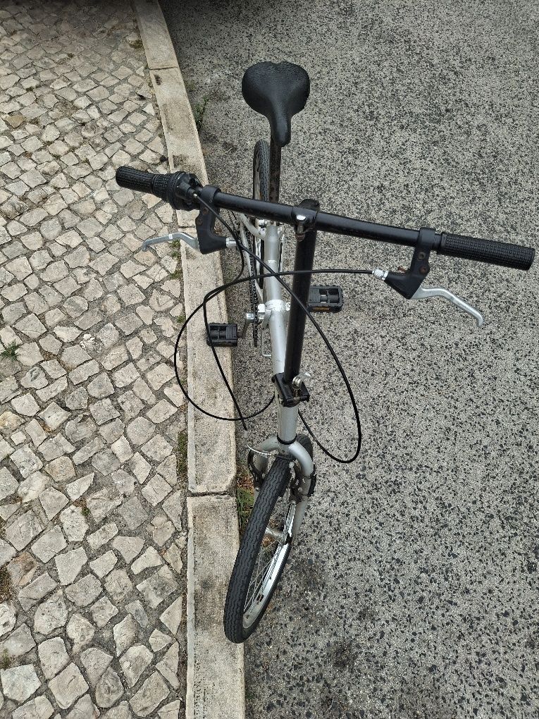Bicicleta dobrável