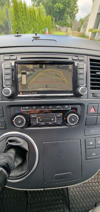 Продаю Volkswagen Multivan 2012 року.