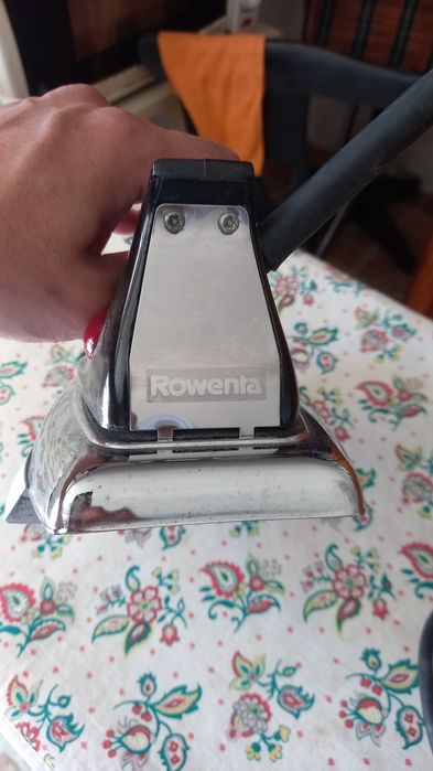 Ferro de engomar Rowenta