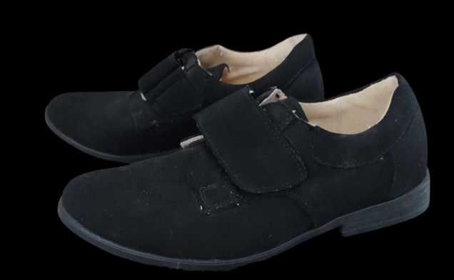 Buty komunijne chłopięce czarne Kornecki r. 32 (140)