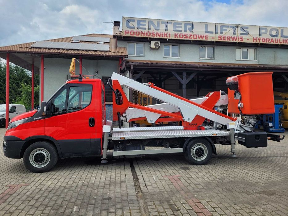 przegubowy/podnośnik/Multitel/MX170/zwyżka/2016r./Iveco/koszowy/17m