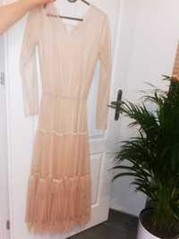 Tiulowa sukienka beżowa maxi długa