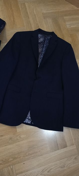 Męski garnitur rozm 38  pas 84 cm