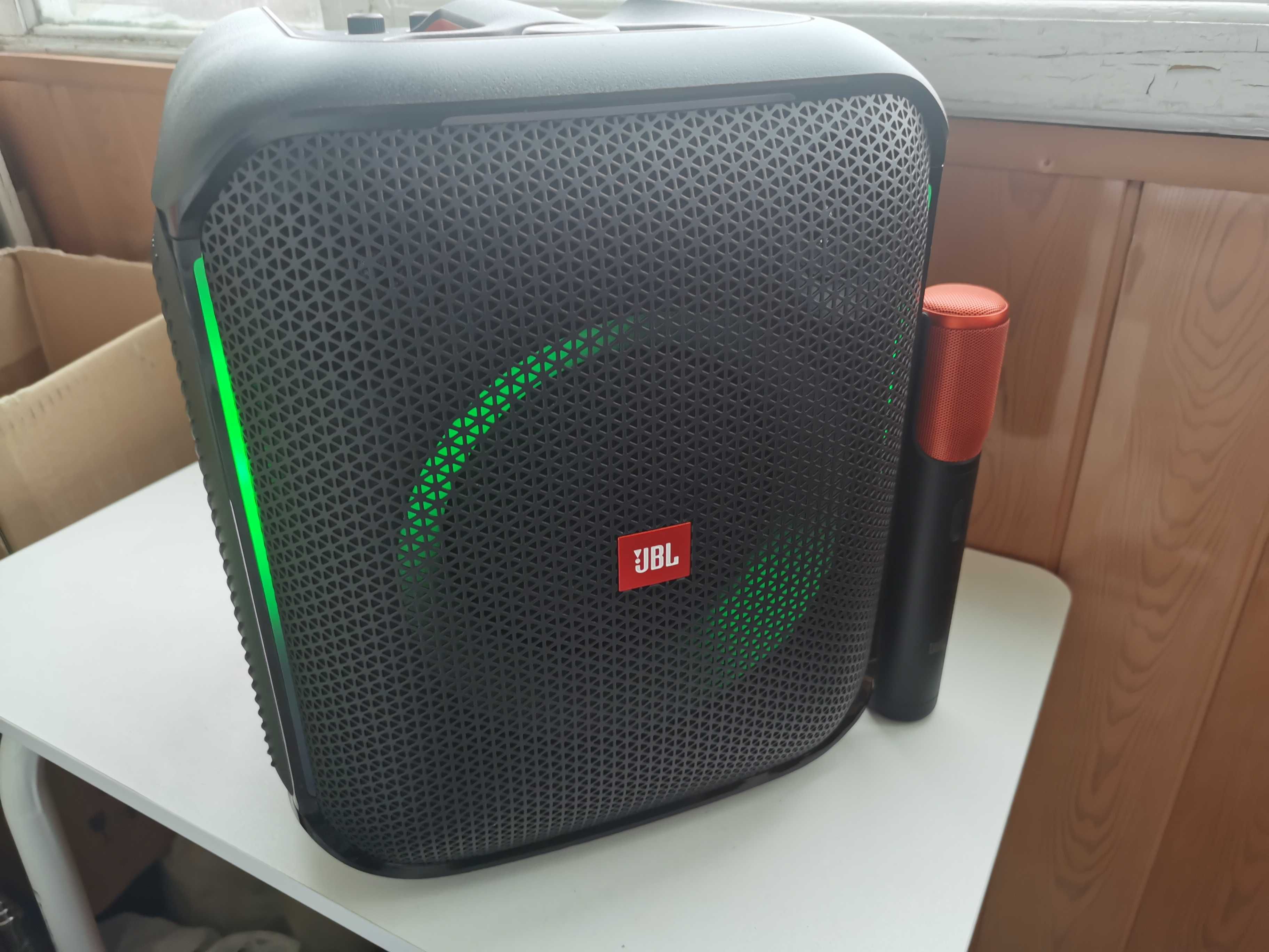 Jbl partybox Encore портативна колонка з мікрофоном в новому стані