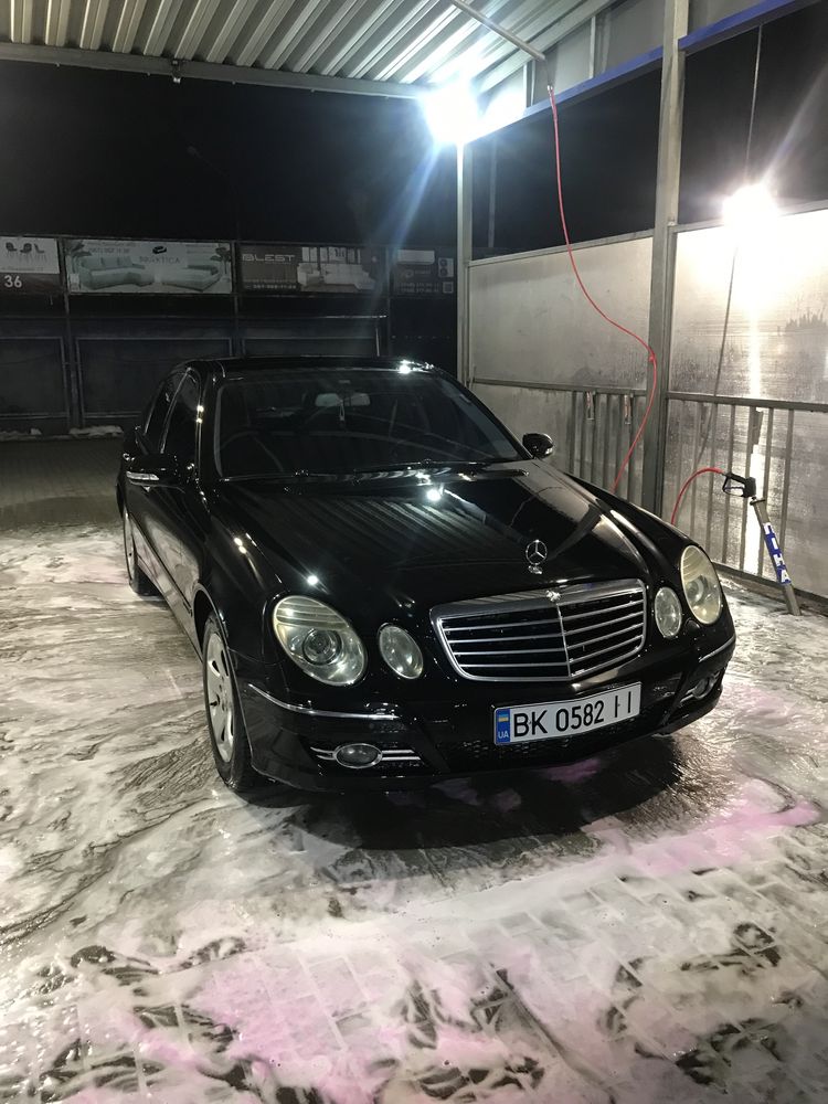 Mercedes E-class W211 avantgarde