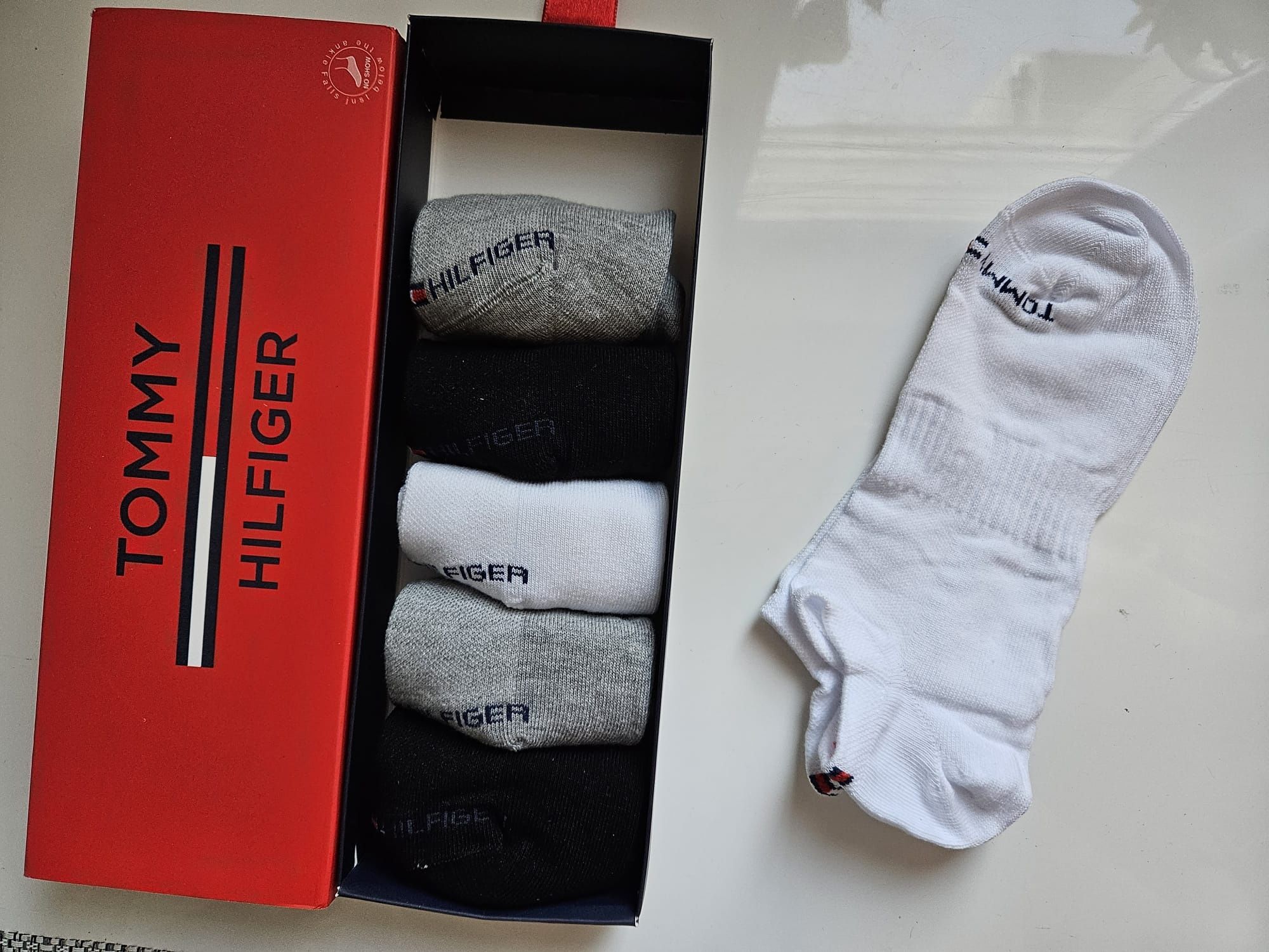 Zestaw skarpetek stopek Tommy hilfiger