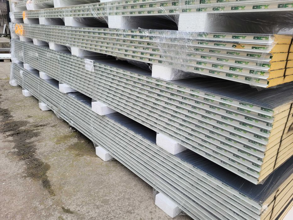 Płyty warstwowe, ścienne, obornickie, dachowe