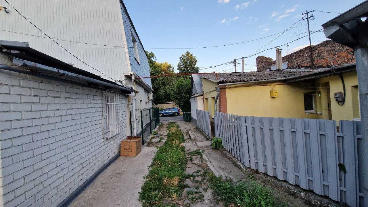 Продам часть дома, Центр. Островского, Озерка