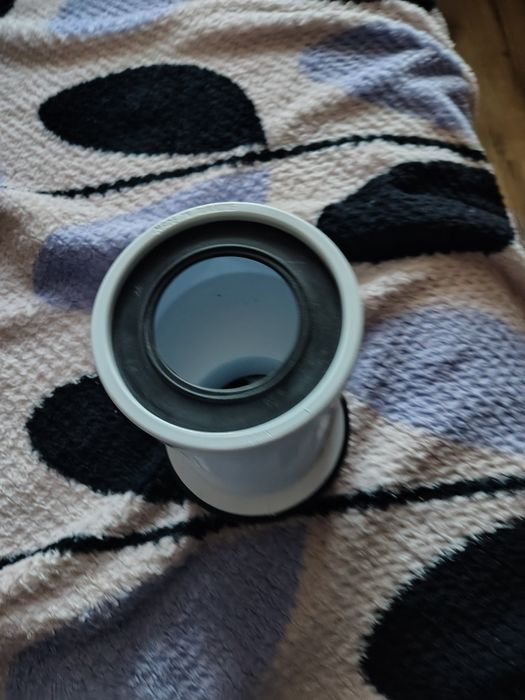 Продам перехідник до унітаза ексцентрик