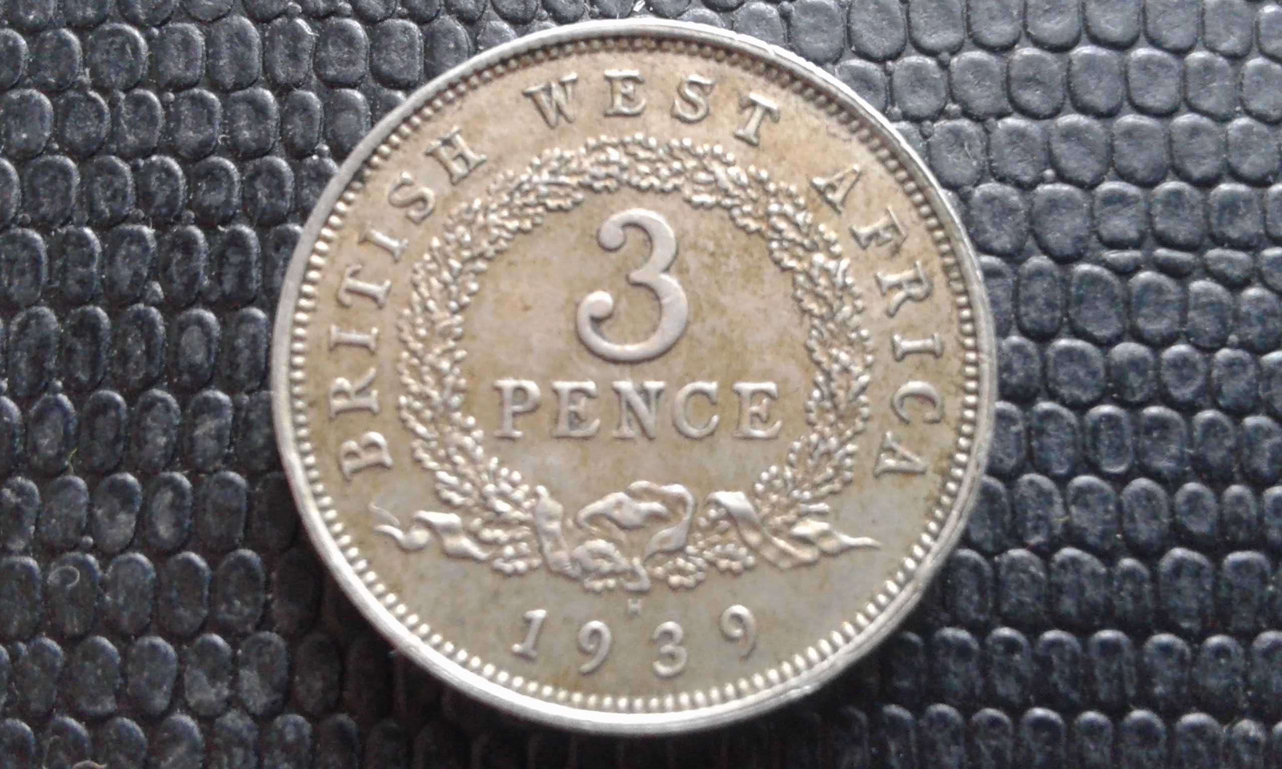 Монети Португалії+Великобританії+Нової Зеландії