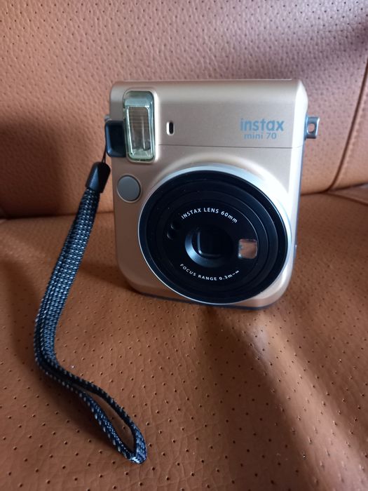 Máquina fotográfica Instax mini 70