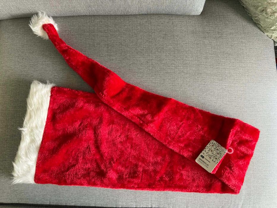 Nowa czapka Świętego Mikołaja