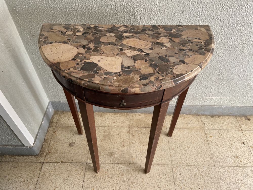Consola/ mesa de encostar com pedra marmore