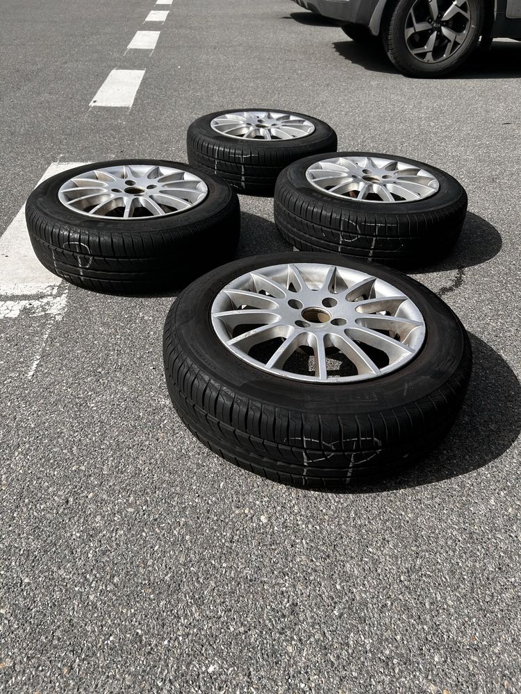 Koła letnie Pirelli 4x . Alufelgi. 1 sezon.