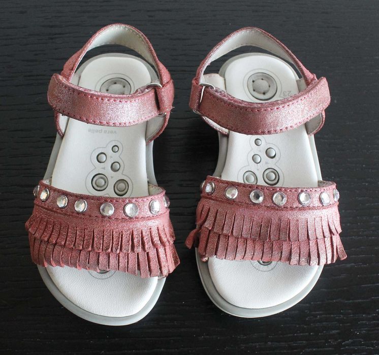 Sandálias de couro rosa Fuchsia de menina tamanho 23 da Chicco